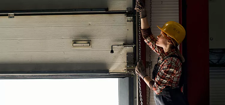 Addressing Common Garage Door Stoppage Issues in Indio, CA
